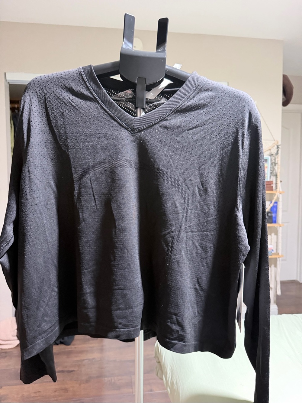 Women’s Lululemon swiftly